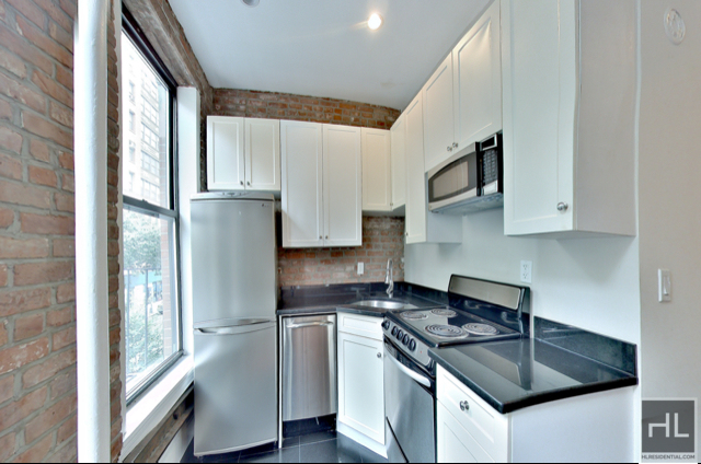 156 West 20th Street - Photo 2