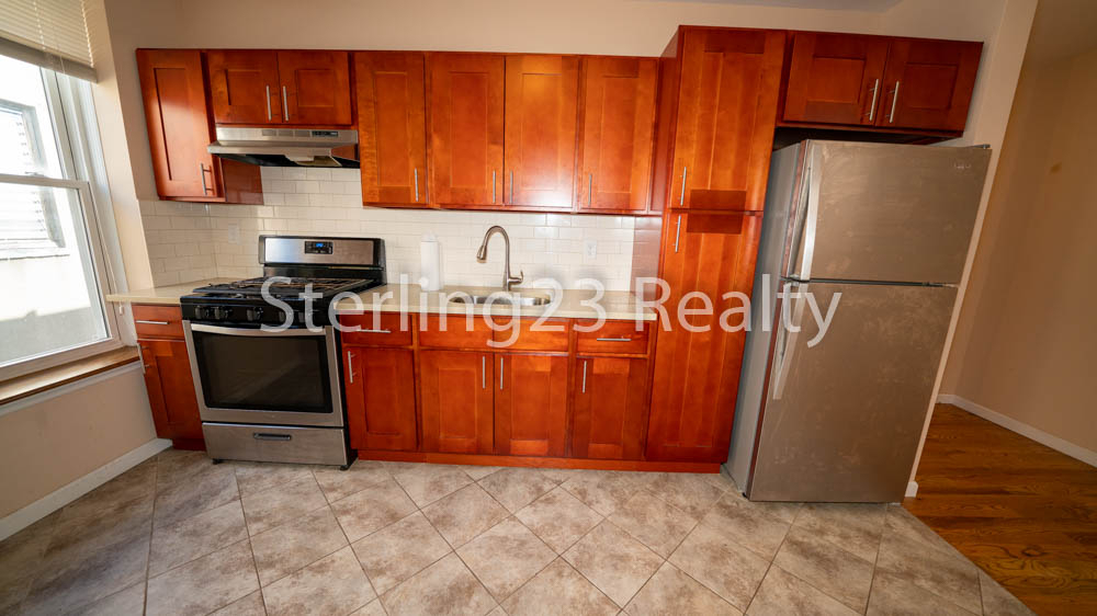 23-81 23rd Street - Photo 2