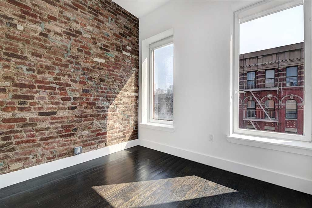 143 Ludlow Street - Photo 1