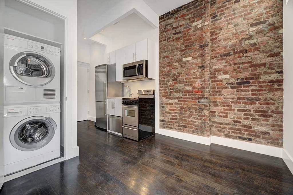 143 Ludlow Street - Photo 0