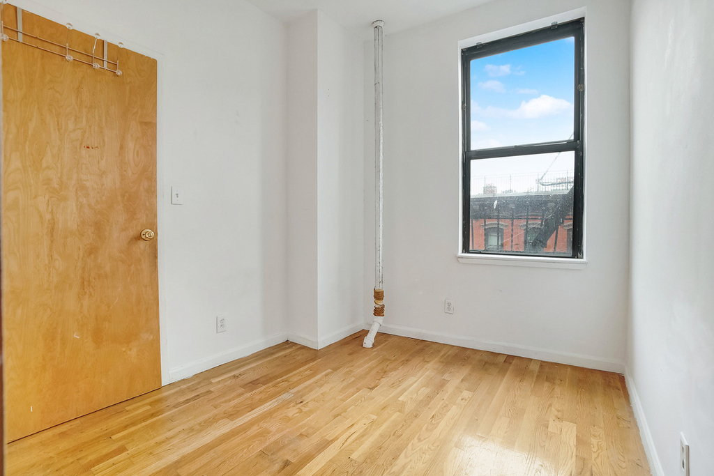 165 Mulberry Street - Photo 2