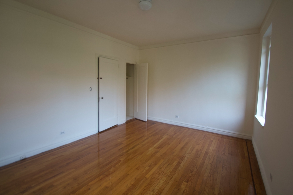 30 Park Terrace East - Photo 2