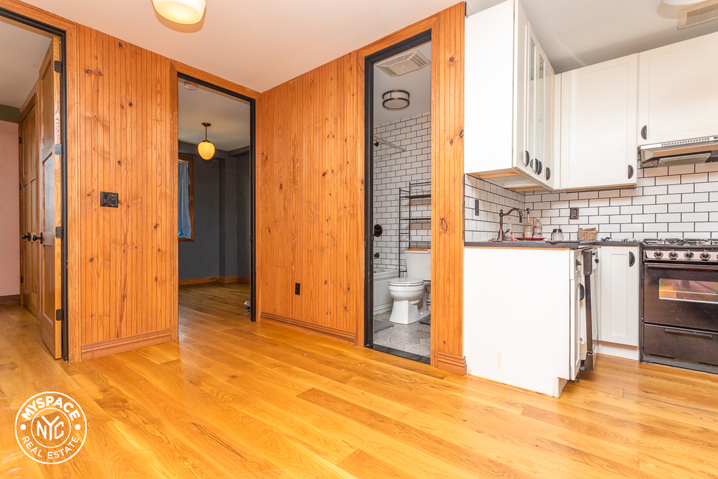 335 St Nicholas Ave - Photo 6