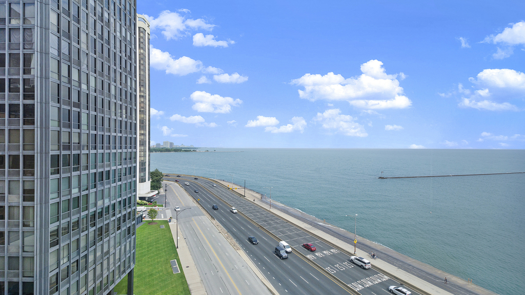 880 North Lake Shore Drive - Photo 10