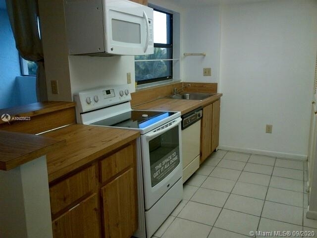 6800 Cypress Rd - Photo 5