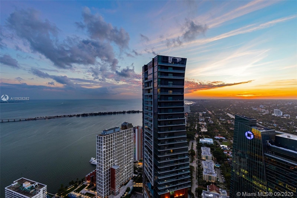 1425 Brickell Ave - Photo 43