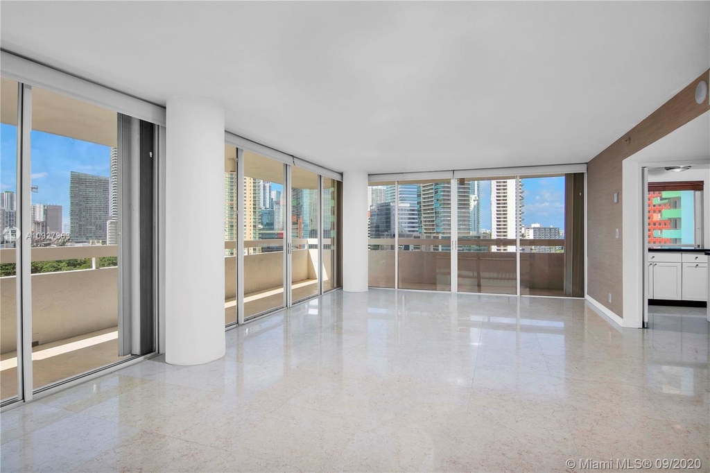 1627 Brickell Ave - Photo 6