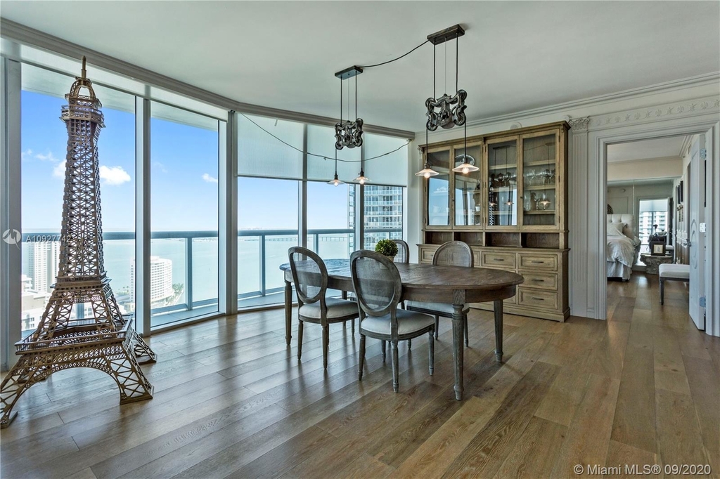 465 Brickell Ave - Photo 3