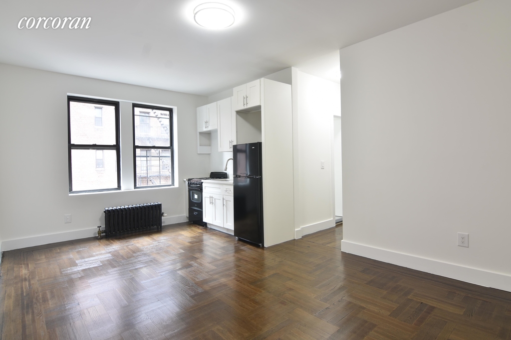 221 Linden Boulevard - Photo 1