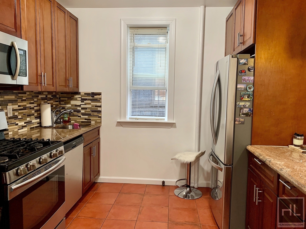 303 East 104th Street - Photo 5