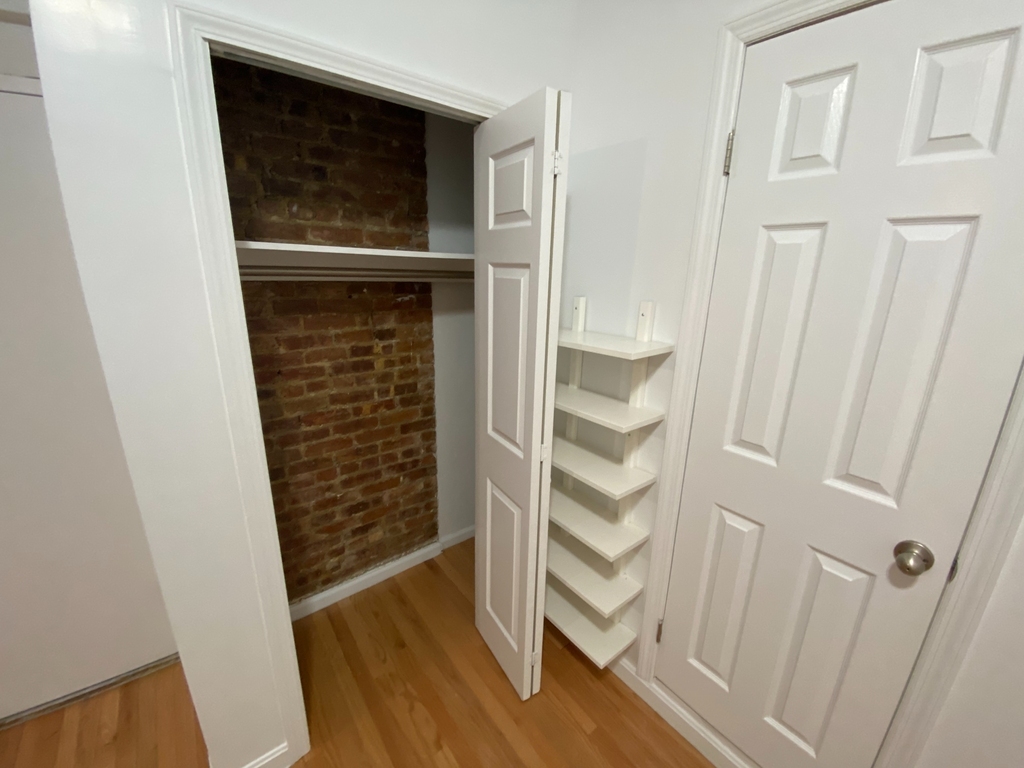 332 East 95th Street - Photo 2