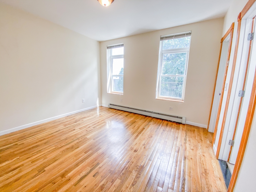 1108 Jefferson Avenue - Photo 1