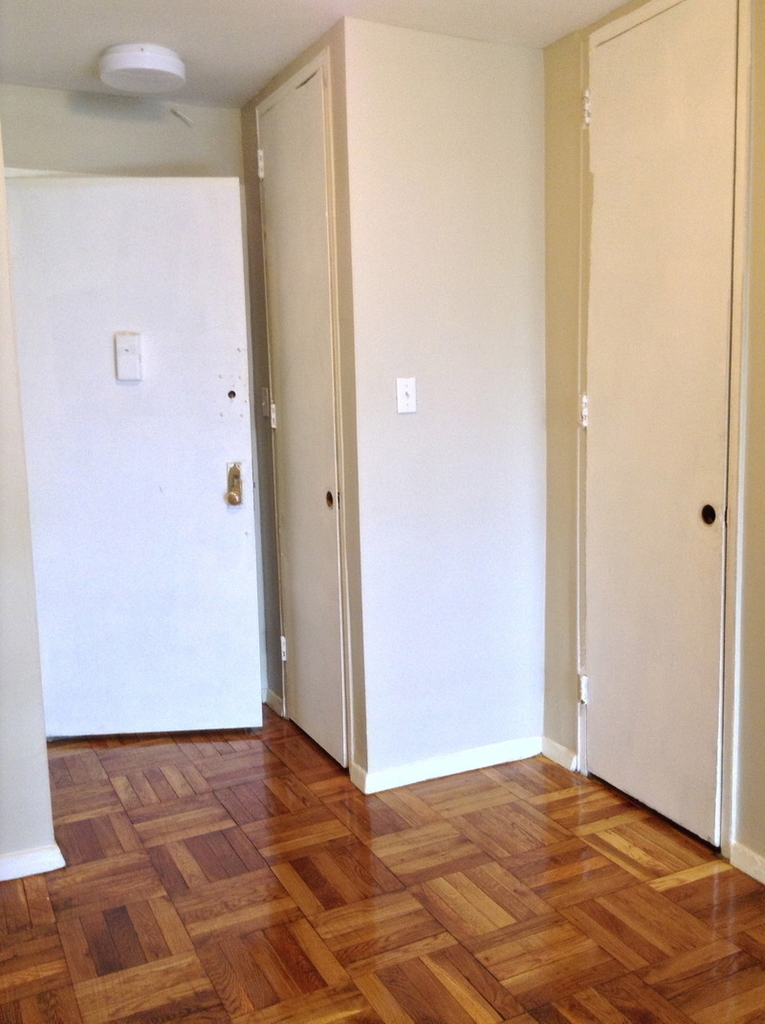 65 East 19th Street - Photo 3