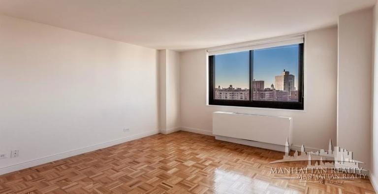 225 East 95th Street - Photo 2