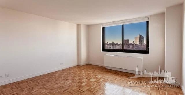 225 East 95th Street - Photo 2