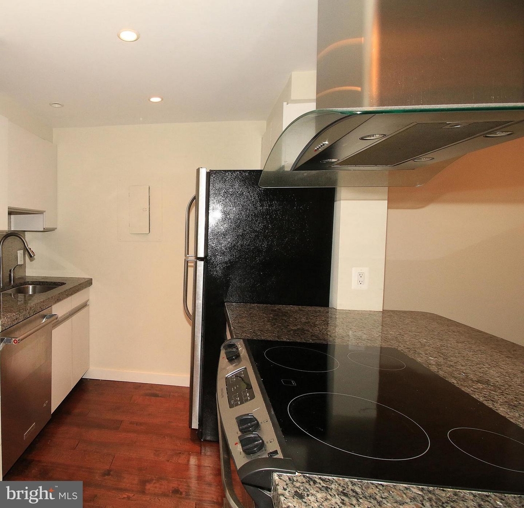 1140 23rd St Nw #105 - Photo 7