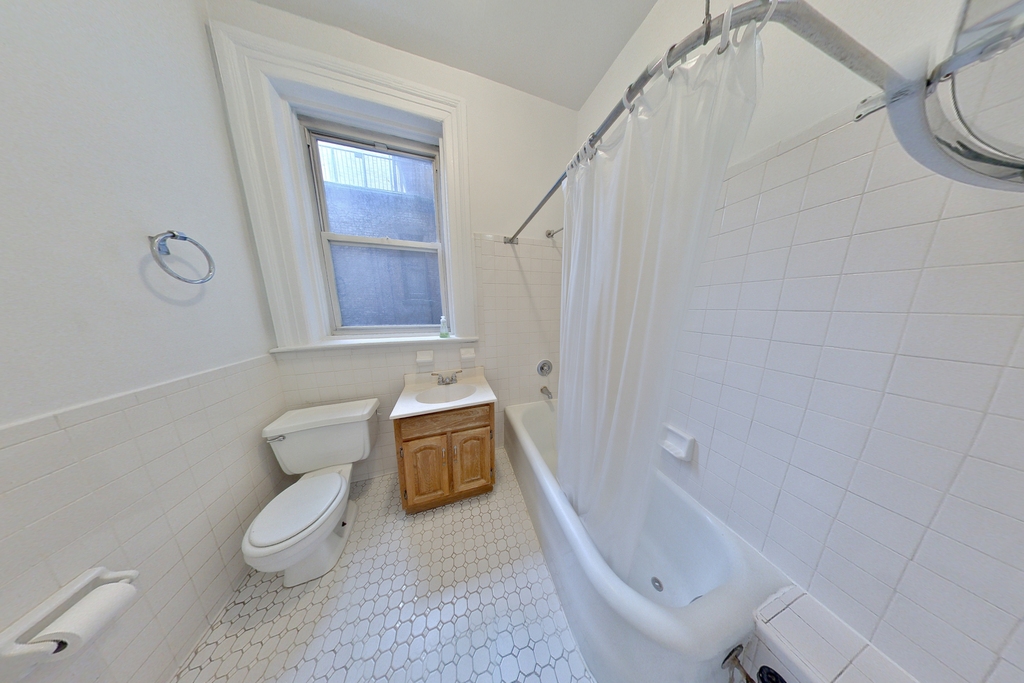 228 West 72nd Street - Photo 4