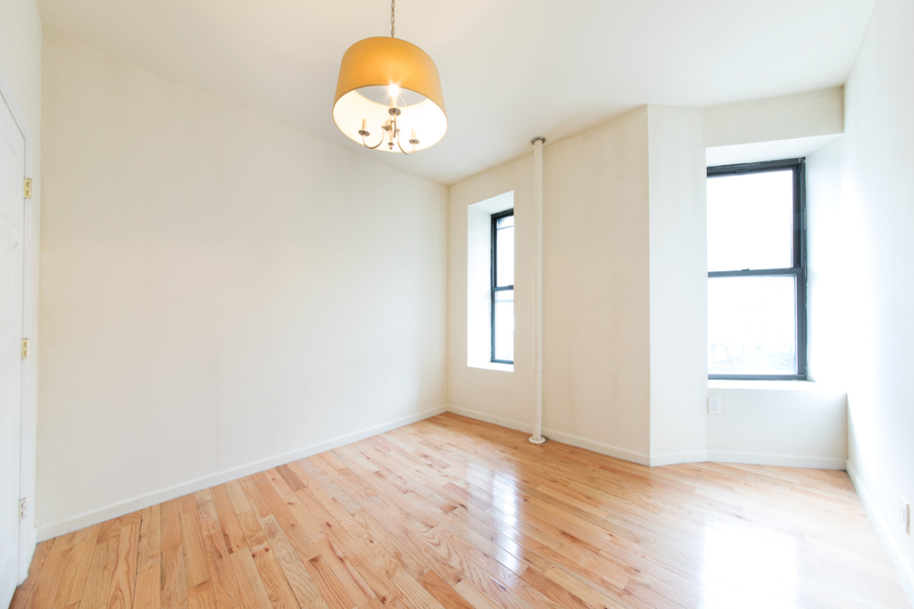 570 West 183rd Street - Photo 4