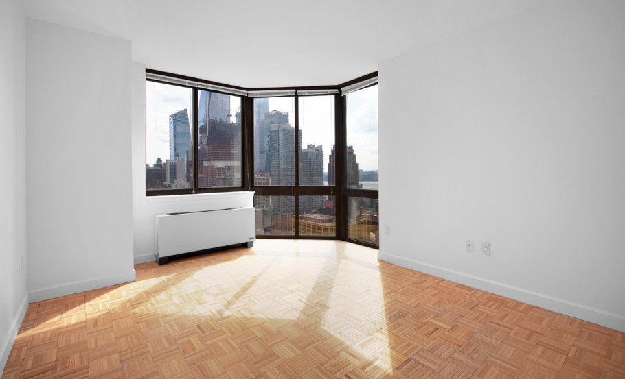 420 West 42nd Street - Photo 2