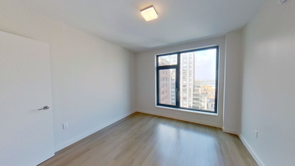 515 East 86th Street - Photo 5