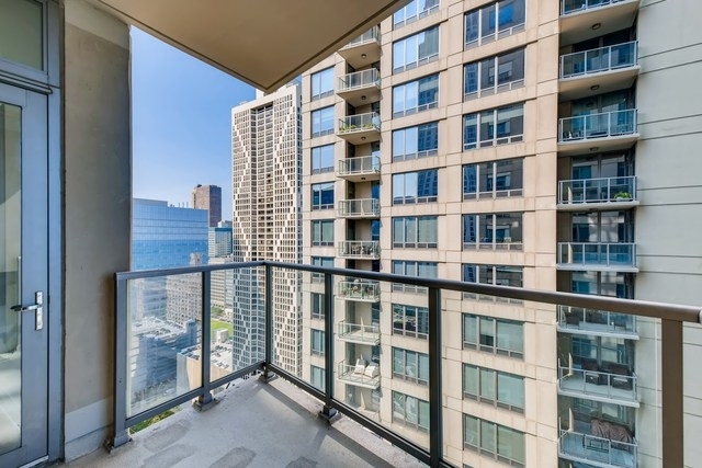 600 North Lake Shore Drive - Photo 6