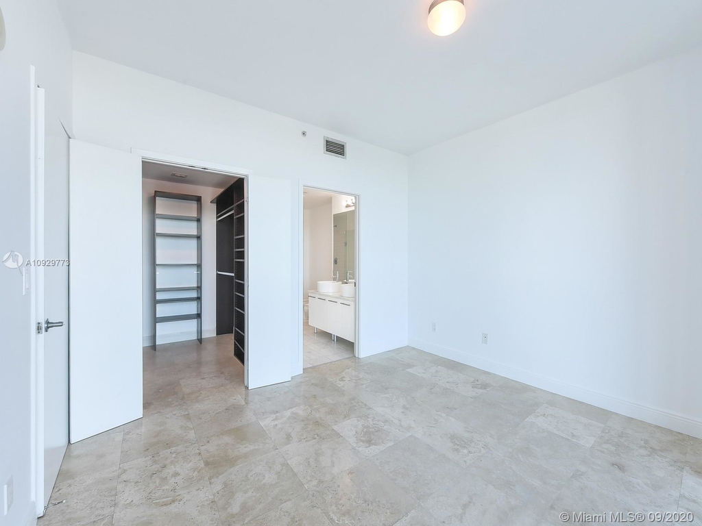 888 Biscayne Blvd - Photo 7