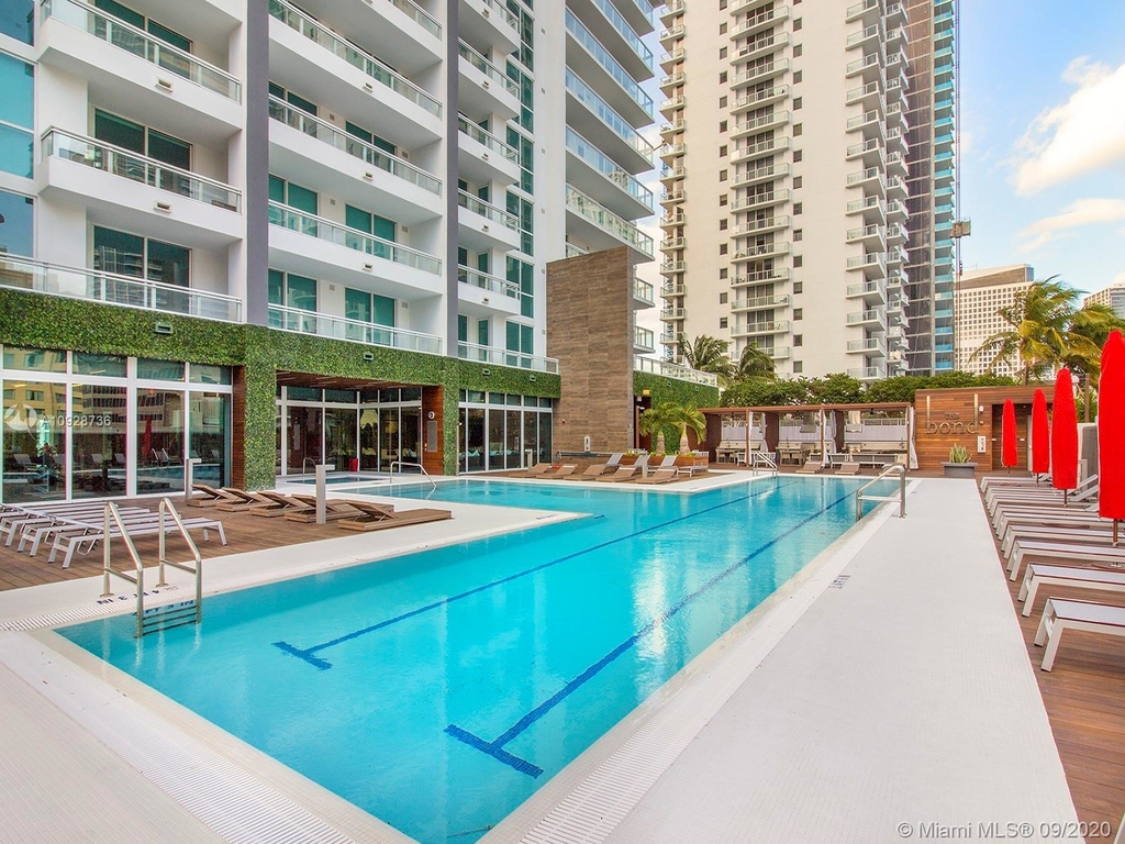 1080 Brickell Ave - Photo 18