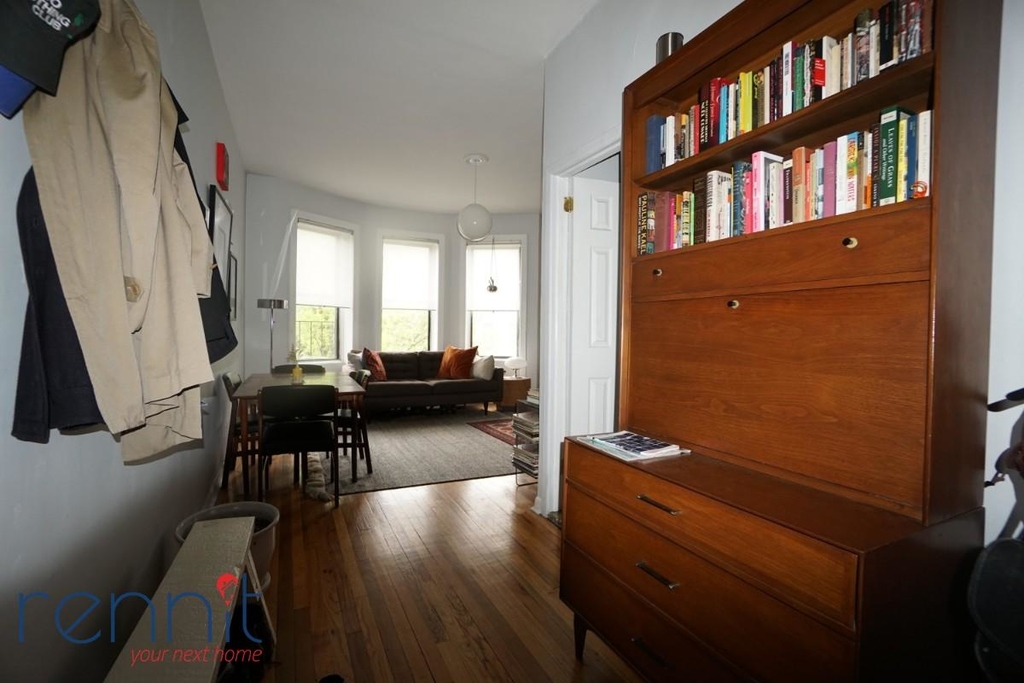 1046 Bergen St. - Photo 4