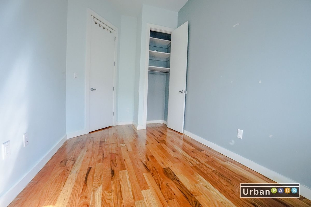 227 Wyckoff Avenue - Photo 4