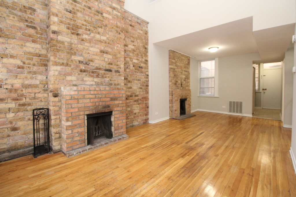 2306 North Clark Street - Photo 3