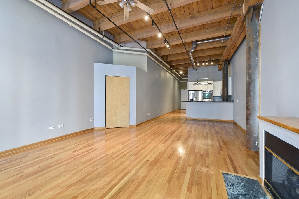 701 West Jackson Boulevard - Photo 2