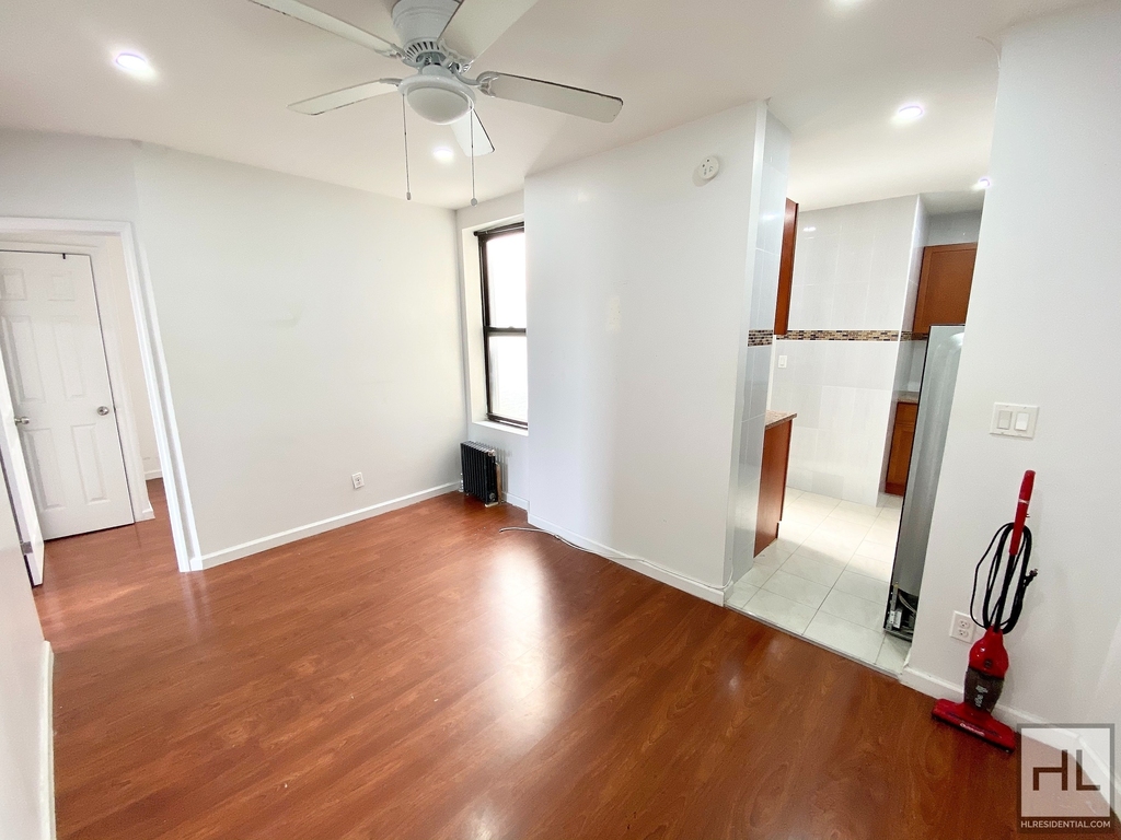 124 Mott Street - Photo 7