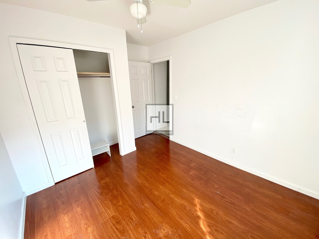 124 Mott Street - Photo 1