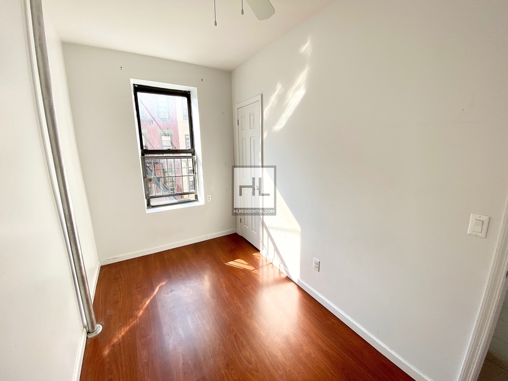 124 Mott Street - Photo 6