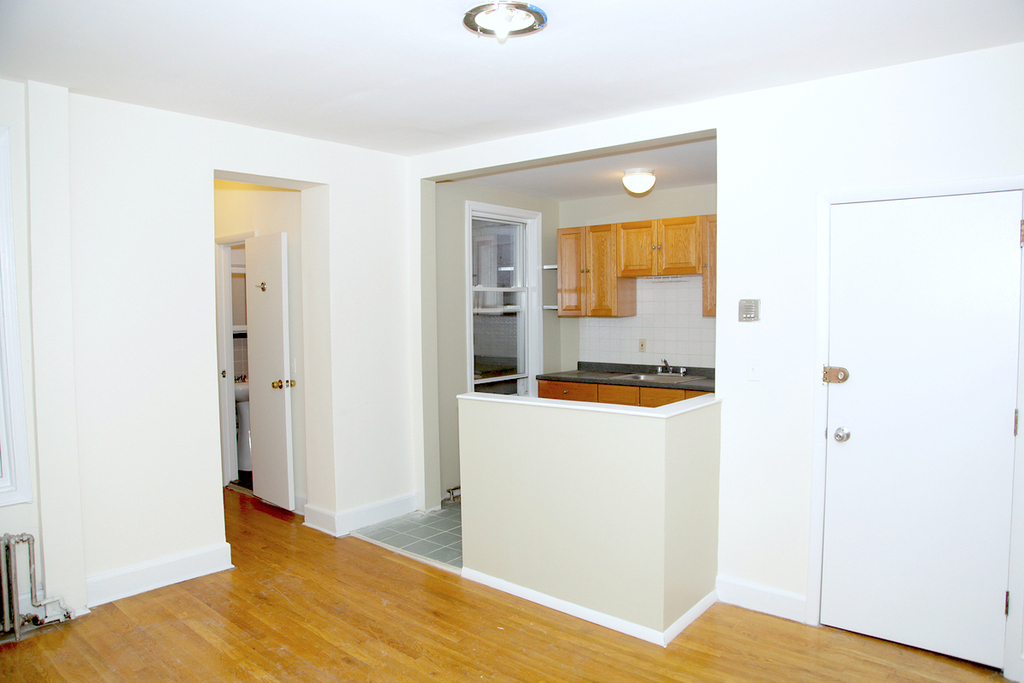 236 Hoyt Street - Photo 4