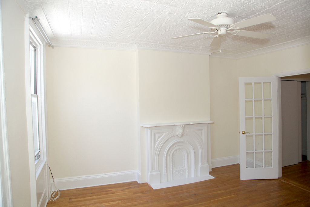 236 Hoyt Street - Photo 2