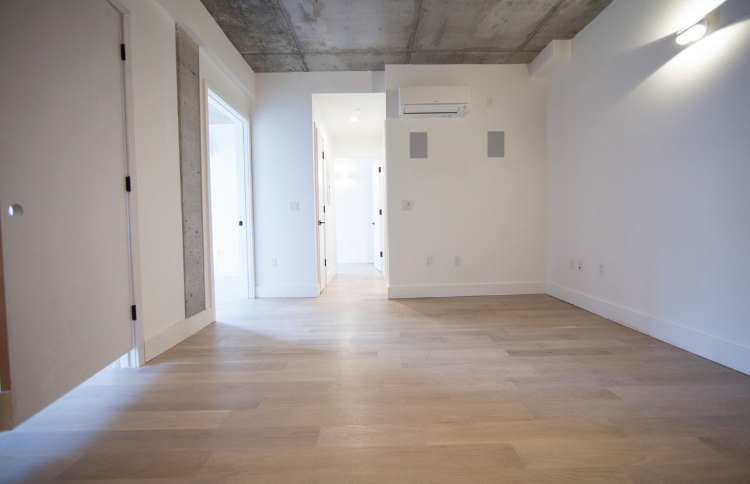 152 Manhattan Avenue - Photo 2