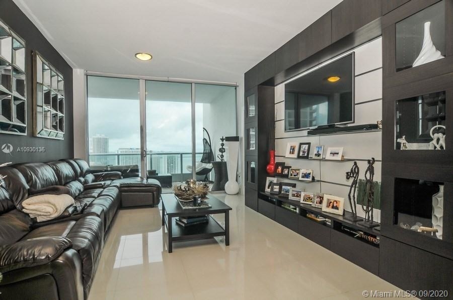 900 Biscayne Blvd - Photo 0