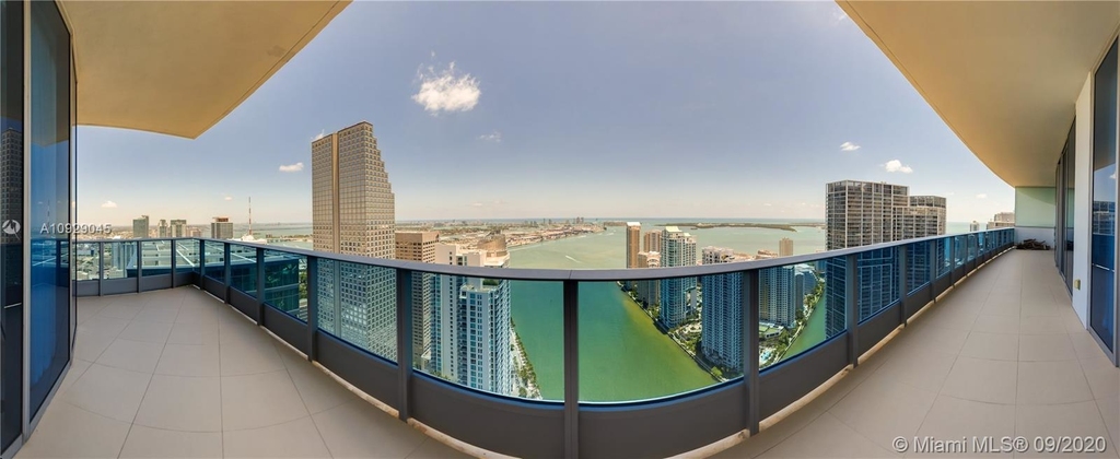 200 Biscayne Boulevard Way - Photo 1