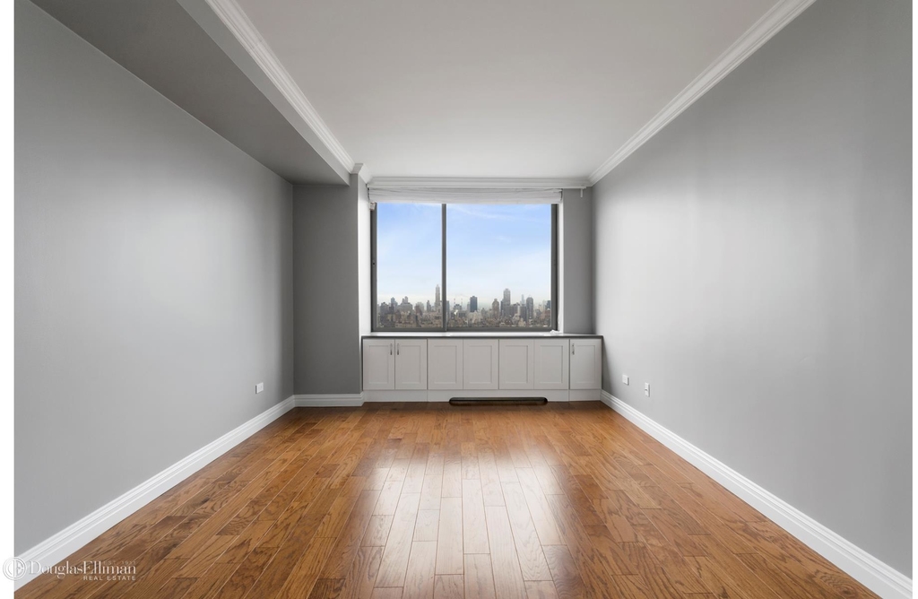 111 West 67th St - Photo 2