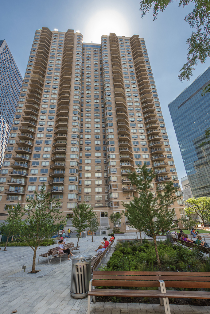 401 East 34th Street - Photo 31