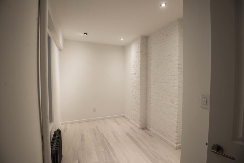 620 East 6th Street - Photo 4