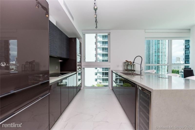 1080 Brickell Ave - Photo 3