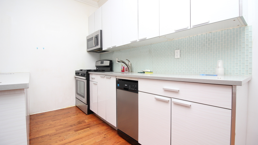 1251 Madison - Photo 1