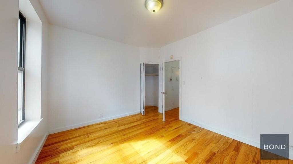 139 West 28th Street - Photo 0