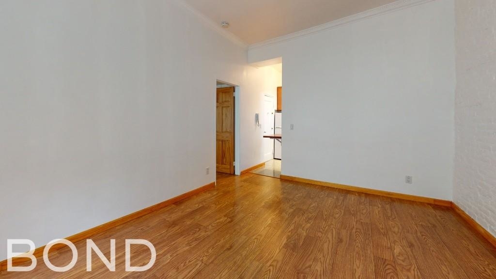 231 E 31 Street - Photo 1