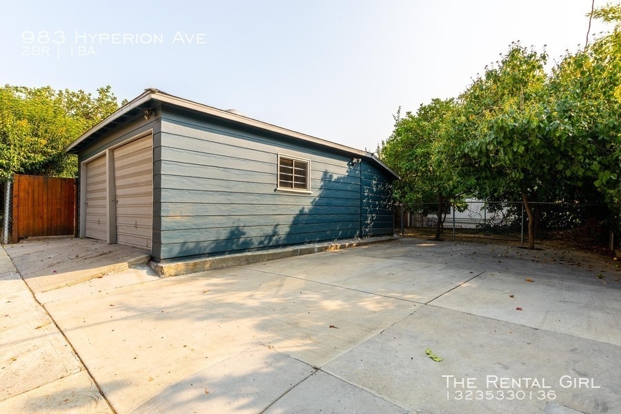 983 Hyperion Ave - Photo 26