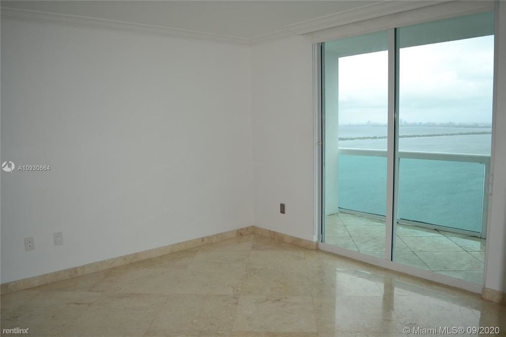 1800 N Bayshore Dr Apt 4107 - Photo 24