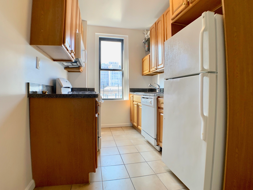 620 West 171st Street - Photo 1