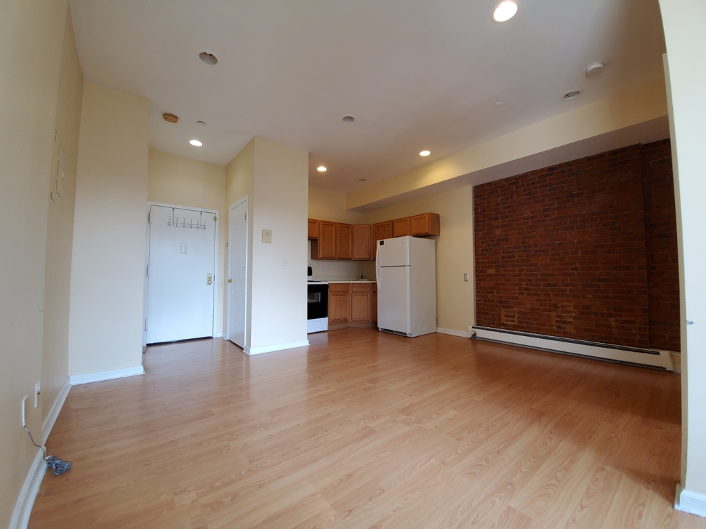 248 Hancock Street - Photo 6